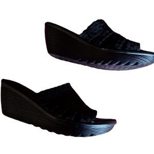 SKETCHERS Black Mules Sandals Size 7